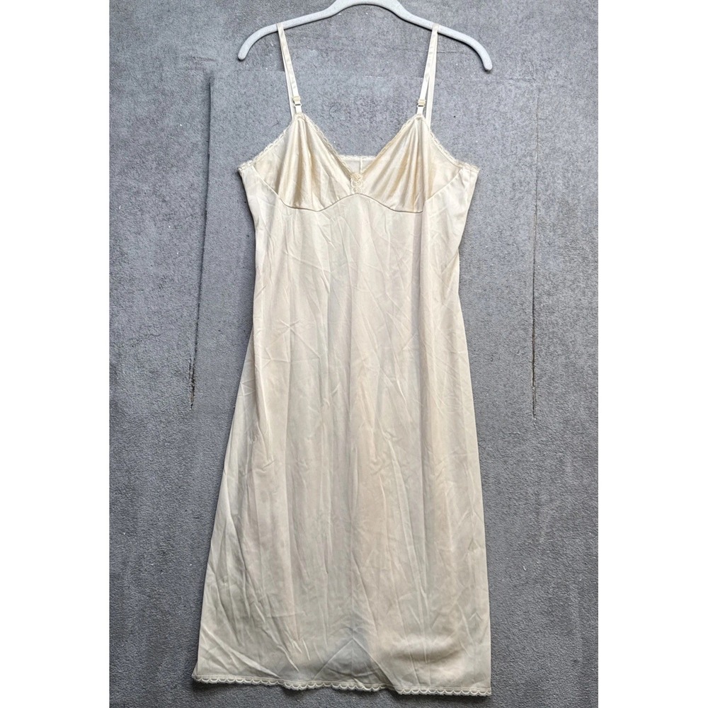 Vintage Nylon Lace Slip Dress Cream 36 /M Bridal Lingerie Old Hollywood Glam 70s